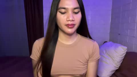 Snapshot of urhottylicious_cum chatting on June 14, 2:08 pm urhottylicious_cum online show from June 14, 2:08 pm