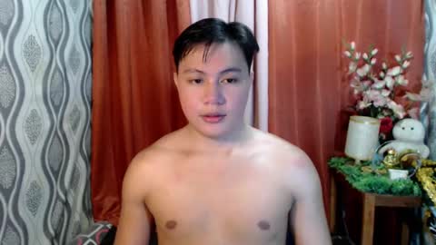 Snapshot of urhunky_ivan chatting on January 21, 5:49 am urhunky_ivan online show from January 21, 5:49 am