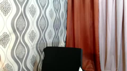 Snapshot of urhunky_ivan chatting on January 23, 7:11 am urhunky_ivan online show from January 23, 7:11 am