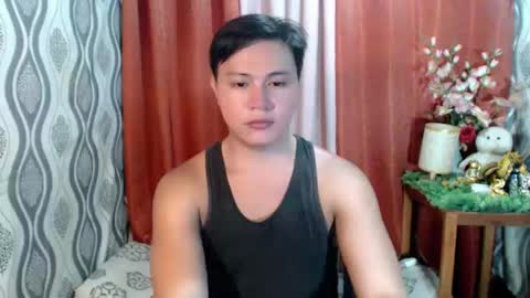 Snapshot of urhunky_ivan chatting on February 9, 5:19 am urhunky_ivan online show from February 9, 5:19 am