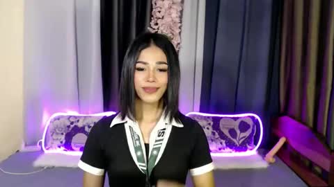 urlovely_jemma online show from April 10, 7:02 am