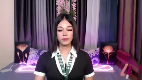 urlovely_jemma online show from August 6, 8:33 pm