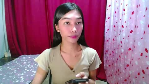 urloverjasmine_xx online show from July 28, 8:52 pm