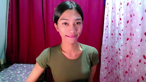 urloverjasmine_xx online show from August 2, 1:42 pm