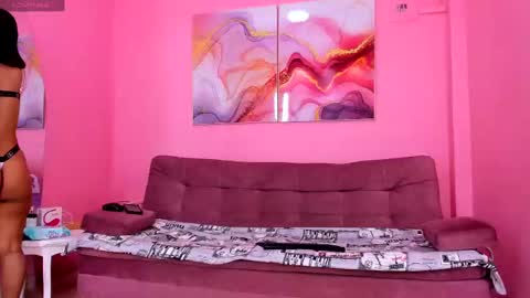 Snapshot of urlovex chatting on December 4, 1:20 pm Love online show from December 4, 1:20 pm