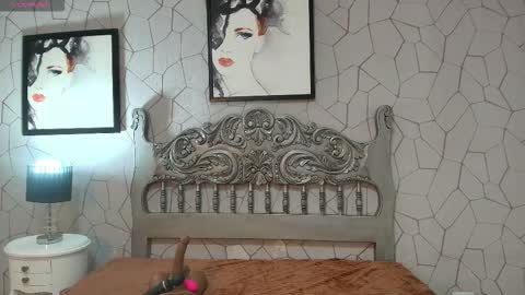 Snapshot of urlovex chatting on October 28, 6:32 pm Love online show from October 28, 6:32 pm