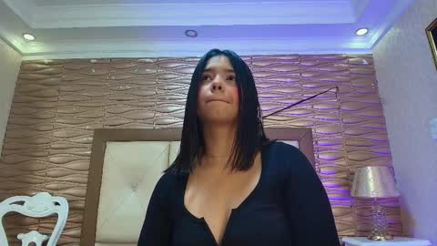 Snapshot of urlovex chatting on November 25, 9:37 pm Love online show from November 25, 9:37 pm