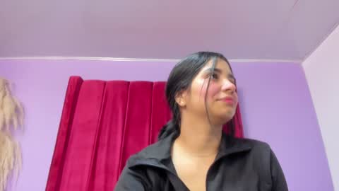 Snapshot of urlovex chatting on May 18, 10:37 pm Love online show from May 18, 10:37 pm