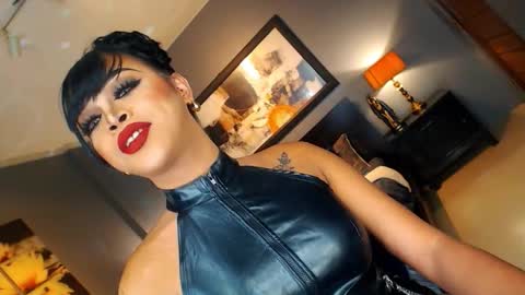 Snapshot of urmajestytyra chatting on November 7, 2:11 am UrMajestyTyra online show from November 7, 2:11 am