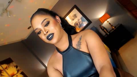 UrMajestyTyra online show from February 18, 1:34 am