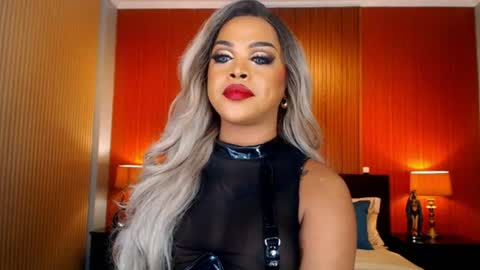UrMajestyTyra online show from July 14, 2:05 am