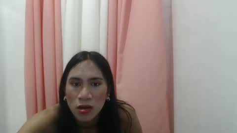 Snapshot of urnaughty_navea18 chatting on February 8, 10:07 am Navea online show from February 8, 10:07 am