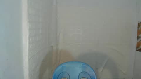 Snapshot of urnaughty_navea18 chatting on March 1, 12:34 pm Navea online show from March 1, 12:34 pm