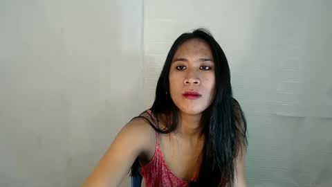 Snapshot of urnaughty_navea18 chatting on March 4, 1:17 pm Navea online show from March 4, 1:17 pm