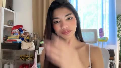 Snapshot of urnaughtyasianprincessjam chatting on July 27, 2:51 am urnaughtyasianprincessjam online show from July 27, 2:51 am