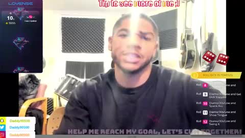 Snapshot of urnewdaddy90 chatting on December 10, 11:51 pm Big Daddy online show from December 10, 11:51 pm