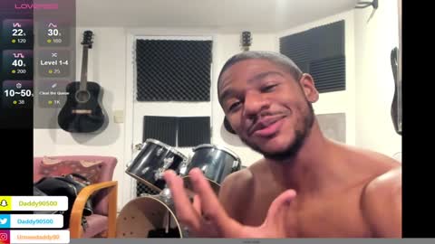 Snapshot of urnewdaddy90 chatting on January 7, 12:20 pm Big Daddy online show from January 7, 12:20 pm