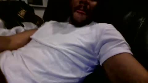 Snapshot of urnewdaddy90 chatting on February 4, 8:13 am Big Daddy online show from February 4, 8:13 am