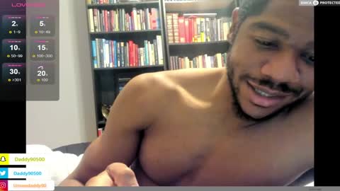 Snapshot of urnewdaddy90 chatting on February 4, 10:45 pm Big Daddy online show from February 4, 10:45 pm