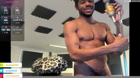 Snapshot of urnewdaddy90 chatting on February 6, 11:26 pm Big Daddy online show from February 6, 11:26 pm