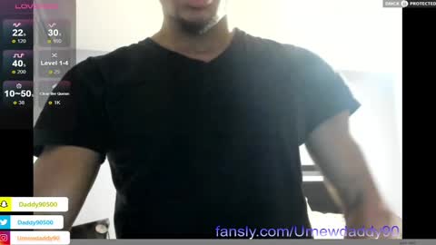 Snapshot of urnewdaddy90 chatting on February 17, 5:36 am Big Daddy online show from February 17, 5:36 am