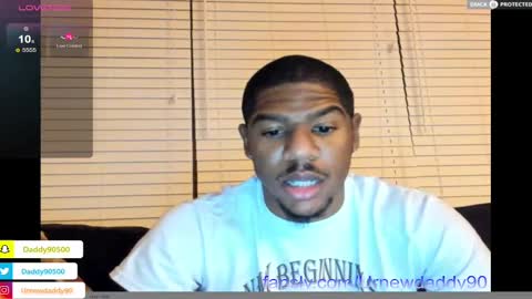 Snapshot of urnewdaddy90 chatting on February 20, 5:33 am Big Daddy online show from February 20, 5:33 am