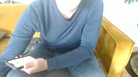 Snapshot of uropportunity chatting on November 9, 11:08 am Dutchsoftie online show from November 9, 11:08 am