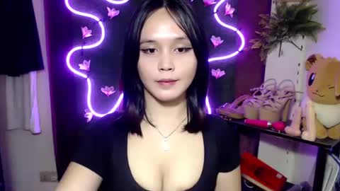 Snapshot of urpinay_pia chatting on October 28, 10:56 pm Pia online show from October 28, 10:56 pm