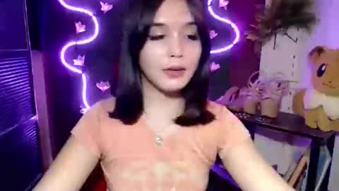 Snapshot of urpinay_pia chatting on November 6, 3:57 pm Pia online show from November 6, 3:57 pm