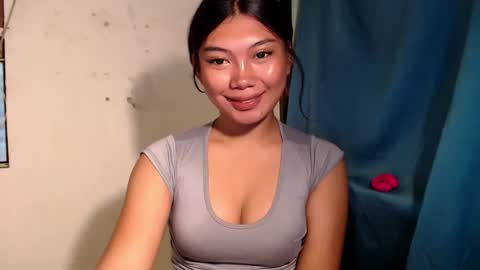 Snapshot of urpinay_sandra69 chatting on June 4, 12:27 am urpinay_sandra69 online show from June 4, 12:27 am