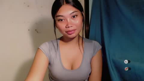 Snapshot of urpinay_sandra69 chatting on June 14, 9:06 pm urpinay_sandra69 online show from June 14, 9:06 pm