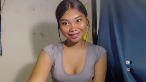 Snapshot of urpinay_sandra69 chatting on June 19, 5:56 am urpinay_sandra69 online show from June 19, 5:56 am