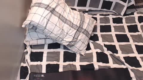 Mel online show from January 12, 2:52 pm