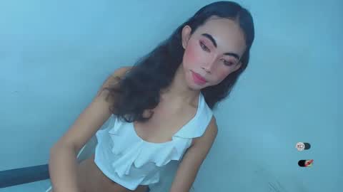 urpretty_mistake online show from February 12, 6:41 am