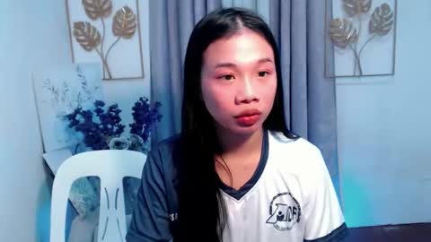 JUST CALL ME LLANA online show from November 13, 6:01 am