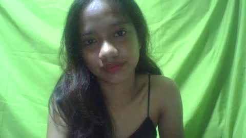 Snapshot of ursexydoll18 chatting on January 10, 10:36 pm Darlyn room online show from January 10, 10:36 pm