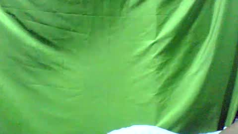 Snapshot of ursexydoll18 chatting on January 16, 2:09 am Darlyn room online show from January 16, 2:09 am