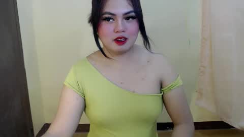 maxie online show from March 18, 10:07 am