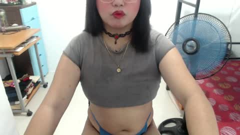 maxie online show from August 4, 9:34 am