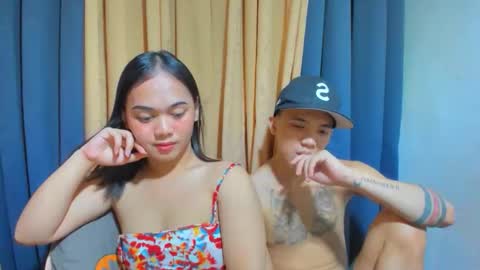 Snapshot of urslutty_mayie chatting on May 11, 5:32 pm urslutty_mayie online show from May 11, 5:32 pm