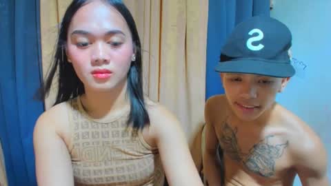 Snapshot of urslutty_mayie chatting on July 22, 5:27 pm urslutty_mayie online show from July 22, 5:27 pm