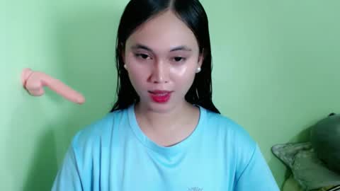 Snapshot of ursweet_athisa18 chatting on March 21, 9:25 am Athisa online show from March 21, 9:25 am