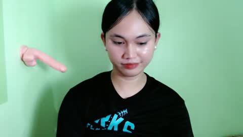 Snapshot of ursweet_athisa18 chatting on April 3, 7:28 am Athisa online show from April 3, 7:28 am