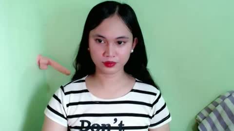 Snapshot of ursweet_athisa18 chatting on April 10, 2:22 pm Athisa online show from April 10, 2:22 pm