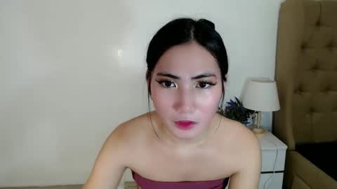 JUST CALL ME KRISTEN online show from December 15, 3:33 am