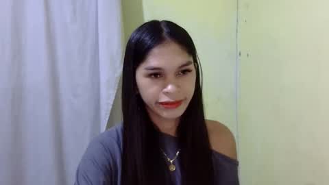 ursweet_zeviixx online show from December 5, 9:51 am