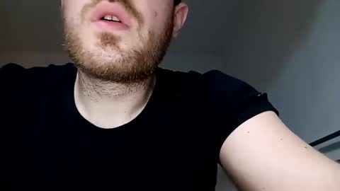 ursweetdreamx online show from April 29, 9:46 am