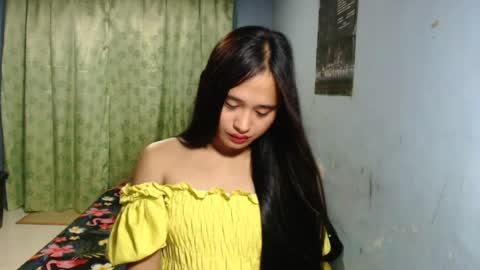Snapshot of ursweetpinayfrancinexxx chatting on July 29, 1:42 pm franzine online show from July 29, 1:42 pm
