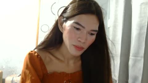 urtrans_sheenlyn online show from June 27, 10:31 am