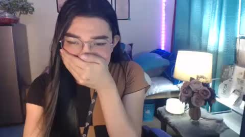 Ashley Kate Mateo Gray online show from December 10, 10:17 am